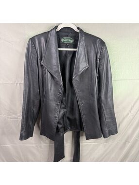 Overland Womens 10 Black Leather Belted Jacket